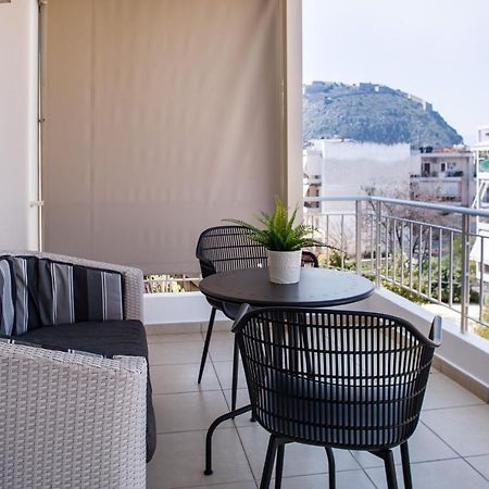 Living In Nafplio Urban Chic Apartments Bagian luar foto