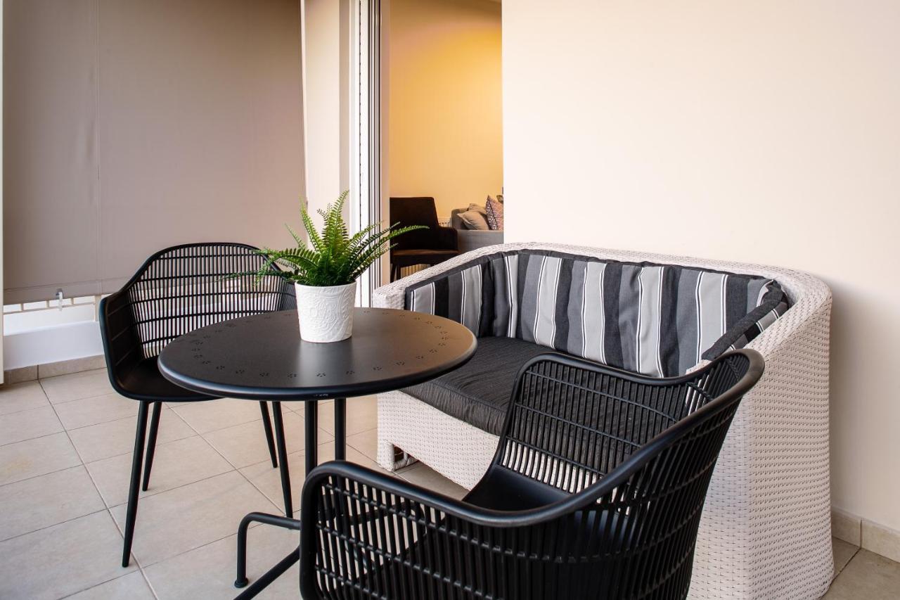Living In Nafplio Urban Chic Apartments Bagian luar foto