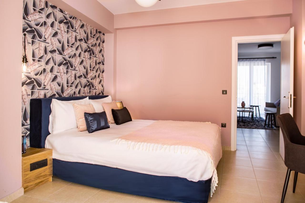 Living In Nafplio Urban Chic Apartments Bagian luar foto