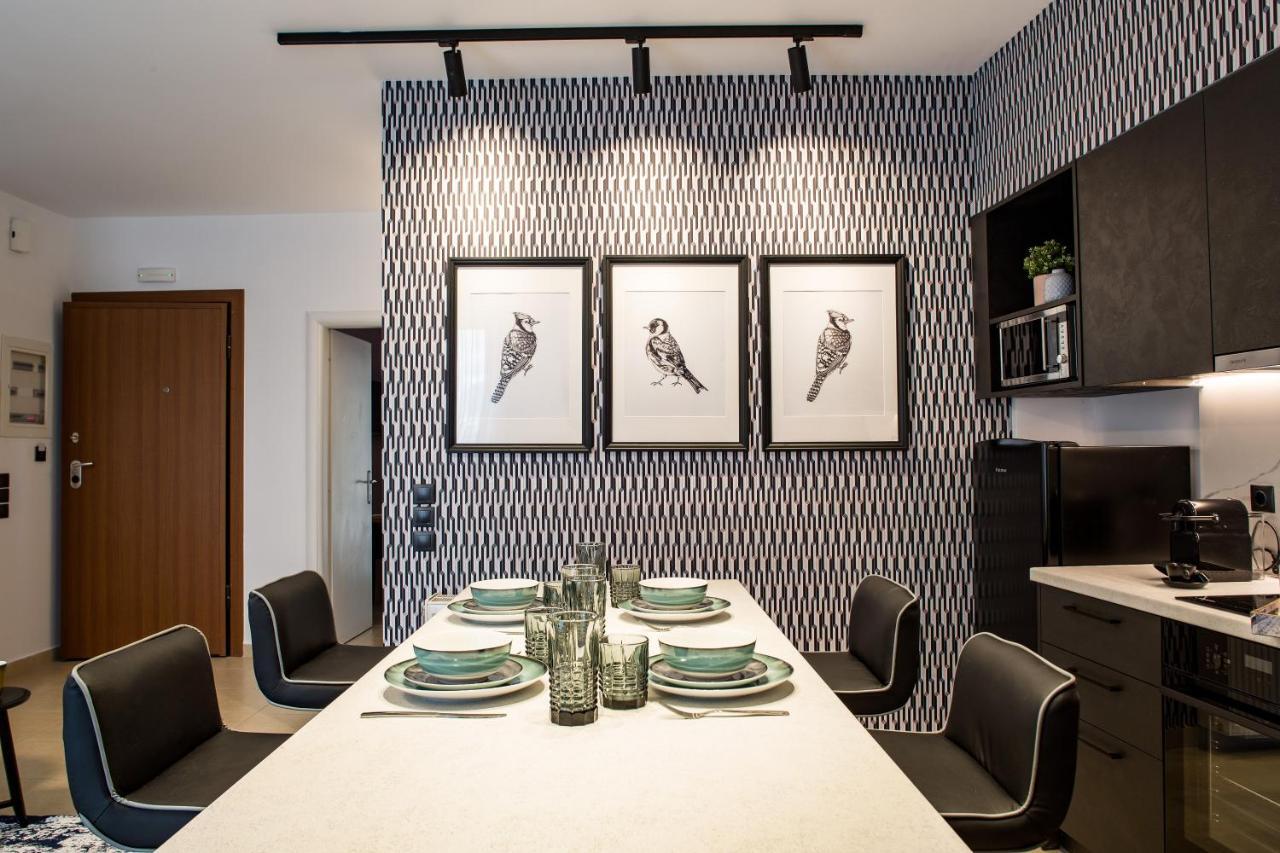 Living In Nafplio Urban Chic Apartments Bagian luar foto
