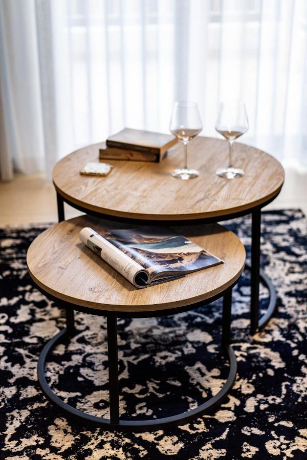 Living In Nafplio Urban Chic Apartments Bagian luar foto